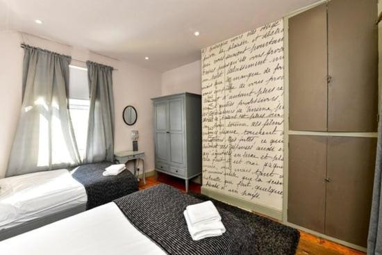 Quirky 4 Bedroom Apartment With Terrace Cardiff Zewnętrze zdjęcie