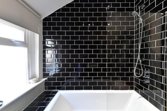 Quirky 4 Bedroom Apartment With Terrace Cardiff Zewnętrze zdjęcie